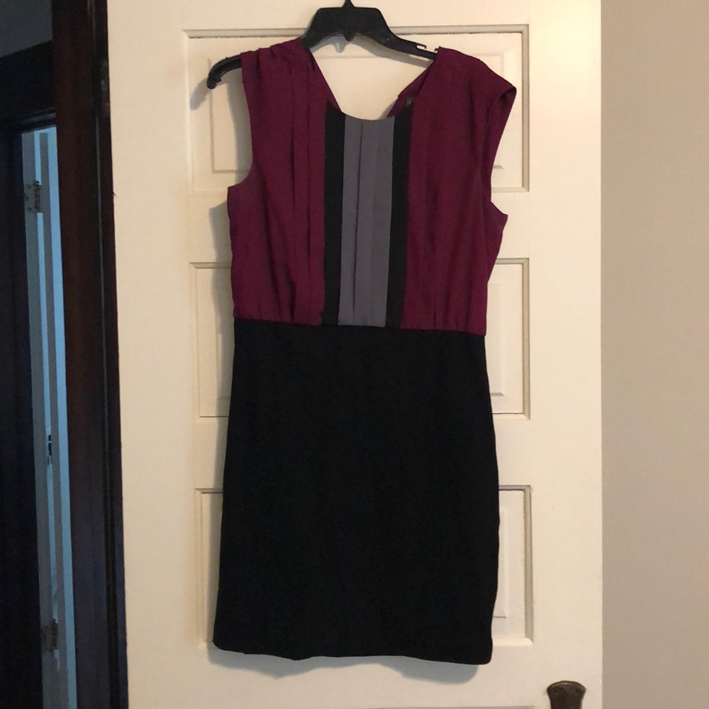 Sleeveless work dress